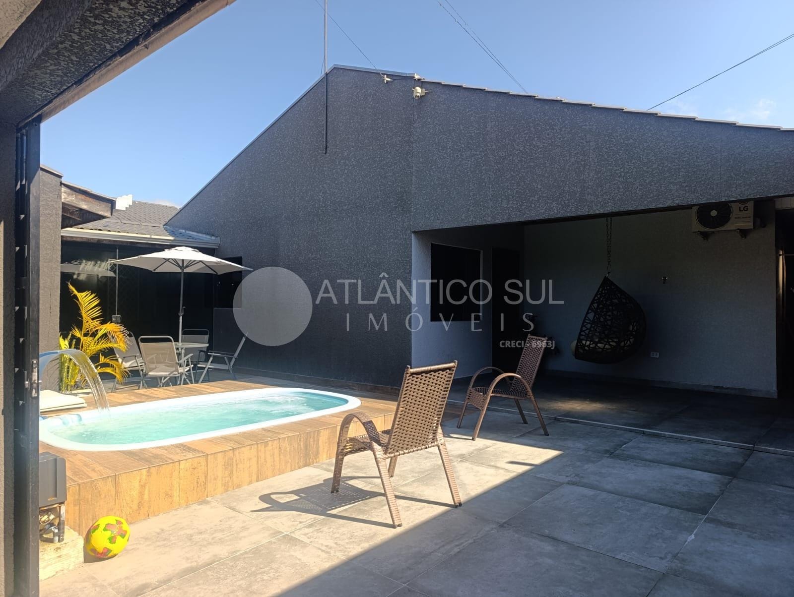 Casa 2 Quartos com Piscina à venda em Praia de Leste, Pontal do Paraná - Portal Venda Imóvel Brasil