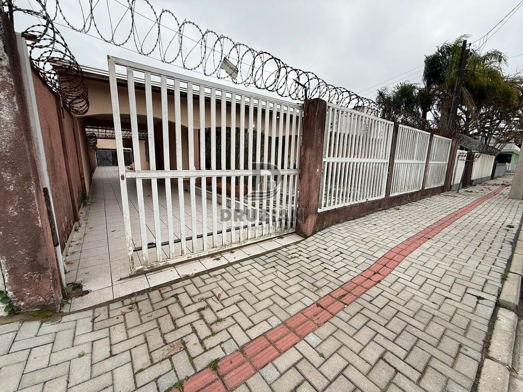 Casa em Praia de Leste 300 metros do mar - Portal Venda Imóvel Brasil