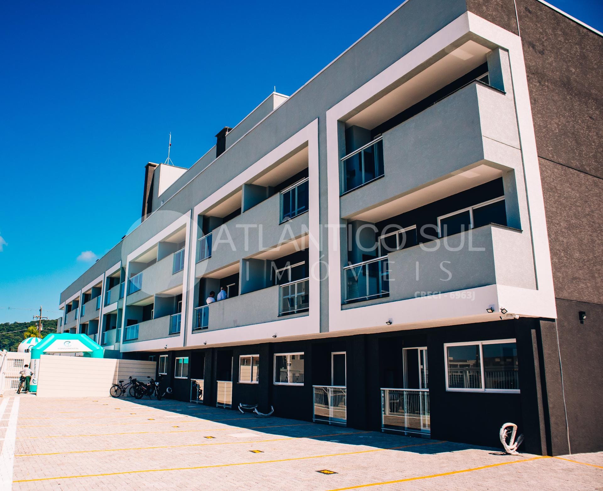 Apartamento com 2 Quartos à Venda em Caiobá, Matinhos – PR