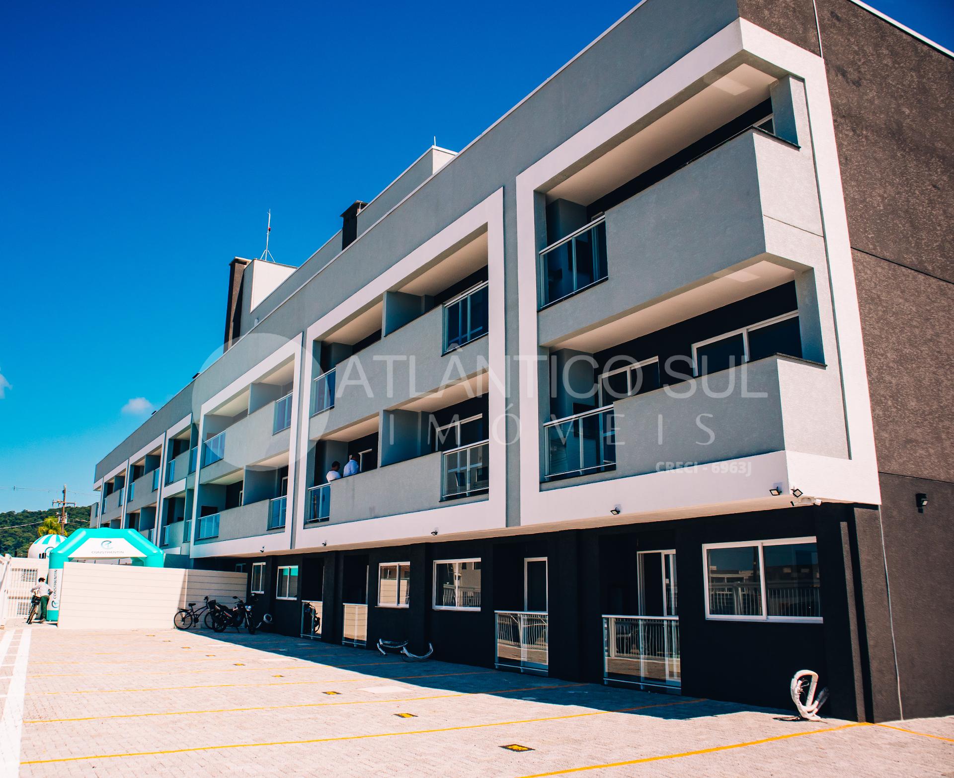 Apartamento com 2 Quartos à Venda em Caiobá, Matinhos – PR