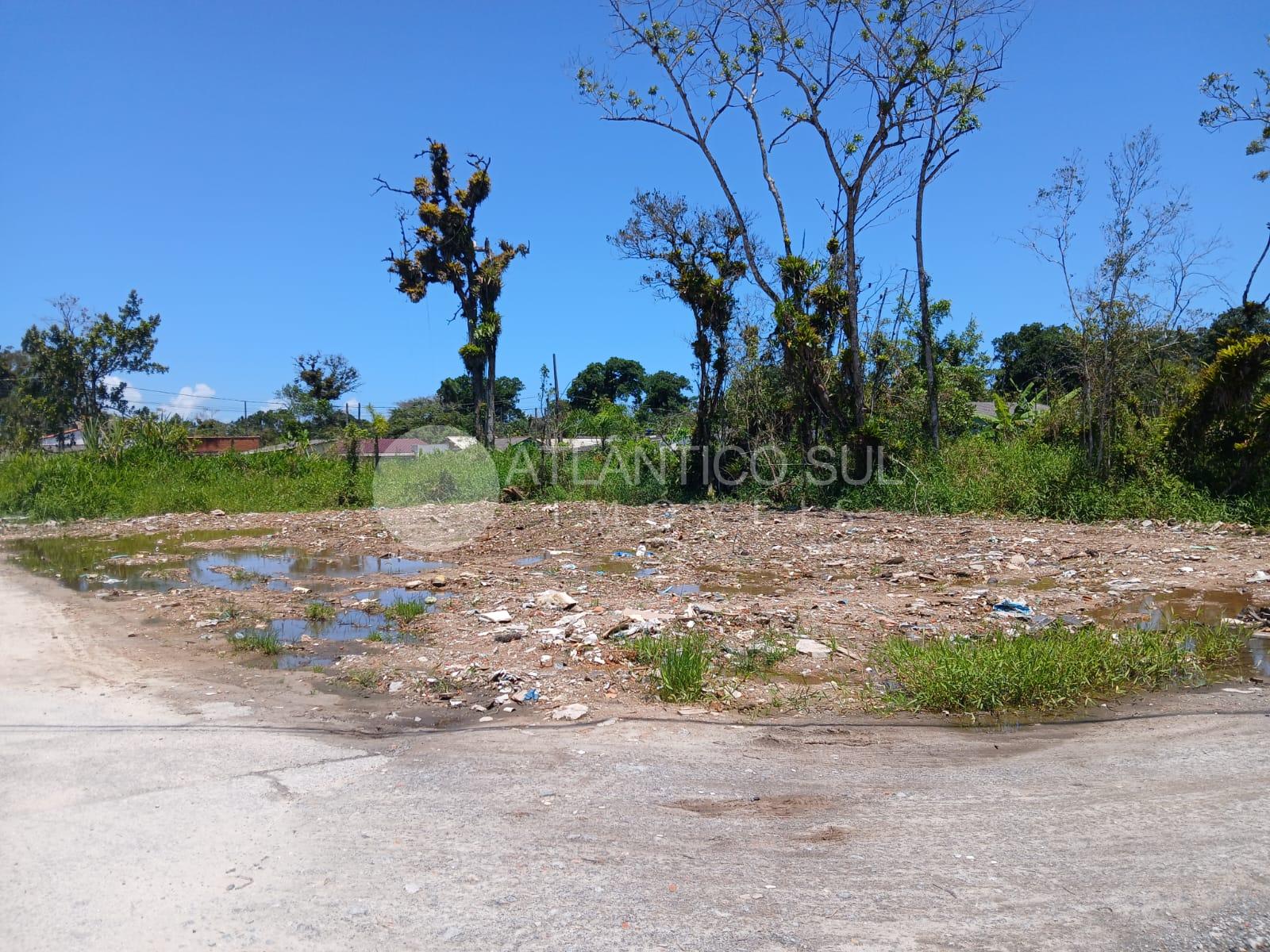 Terreno em Saint Etienne, Matinhos – Oportunidade de Investimento