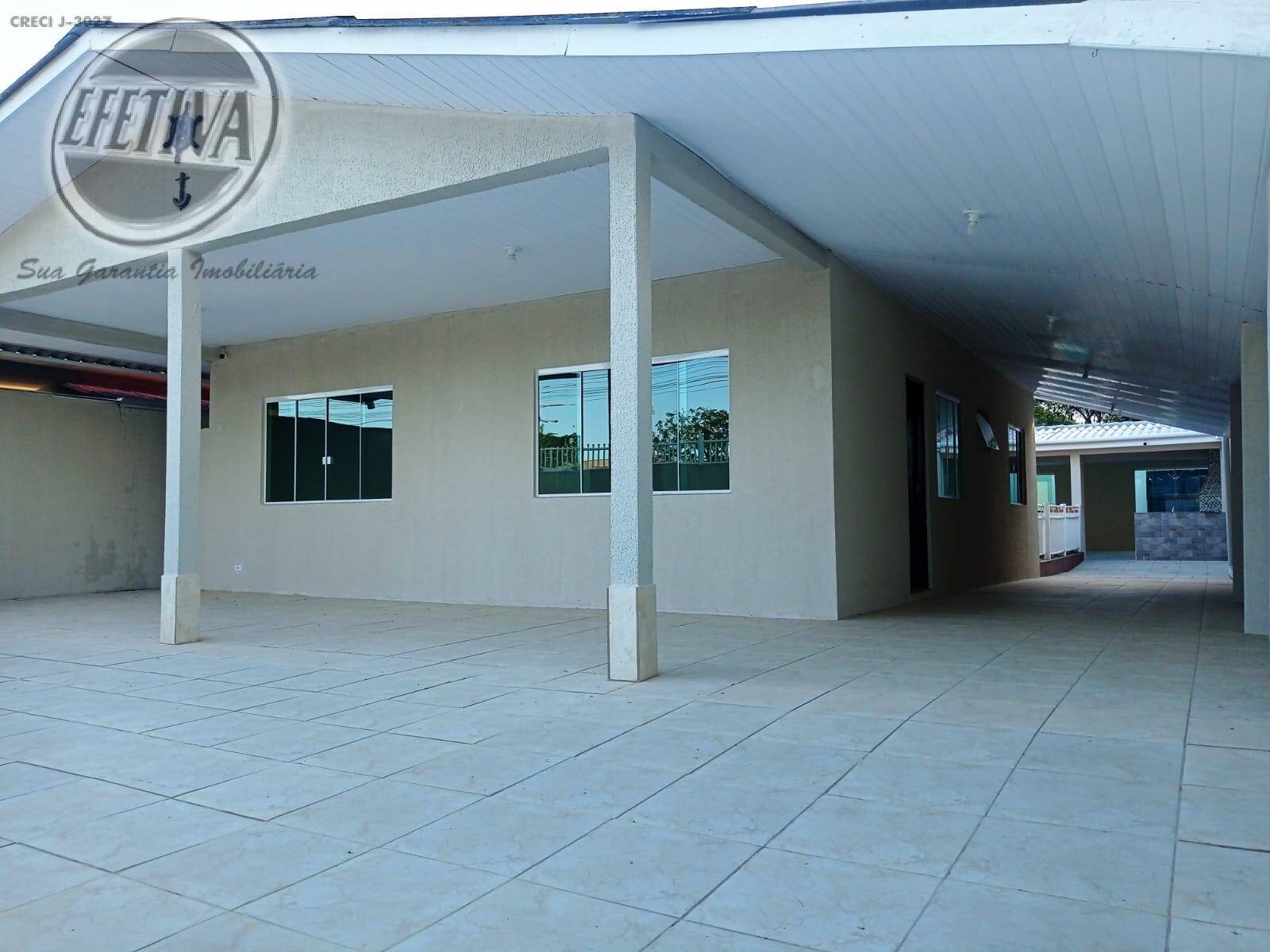 Residência com piscina em Praia de Leste, Pontal do Paraná