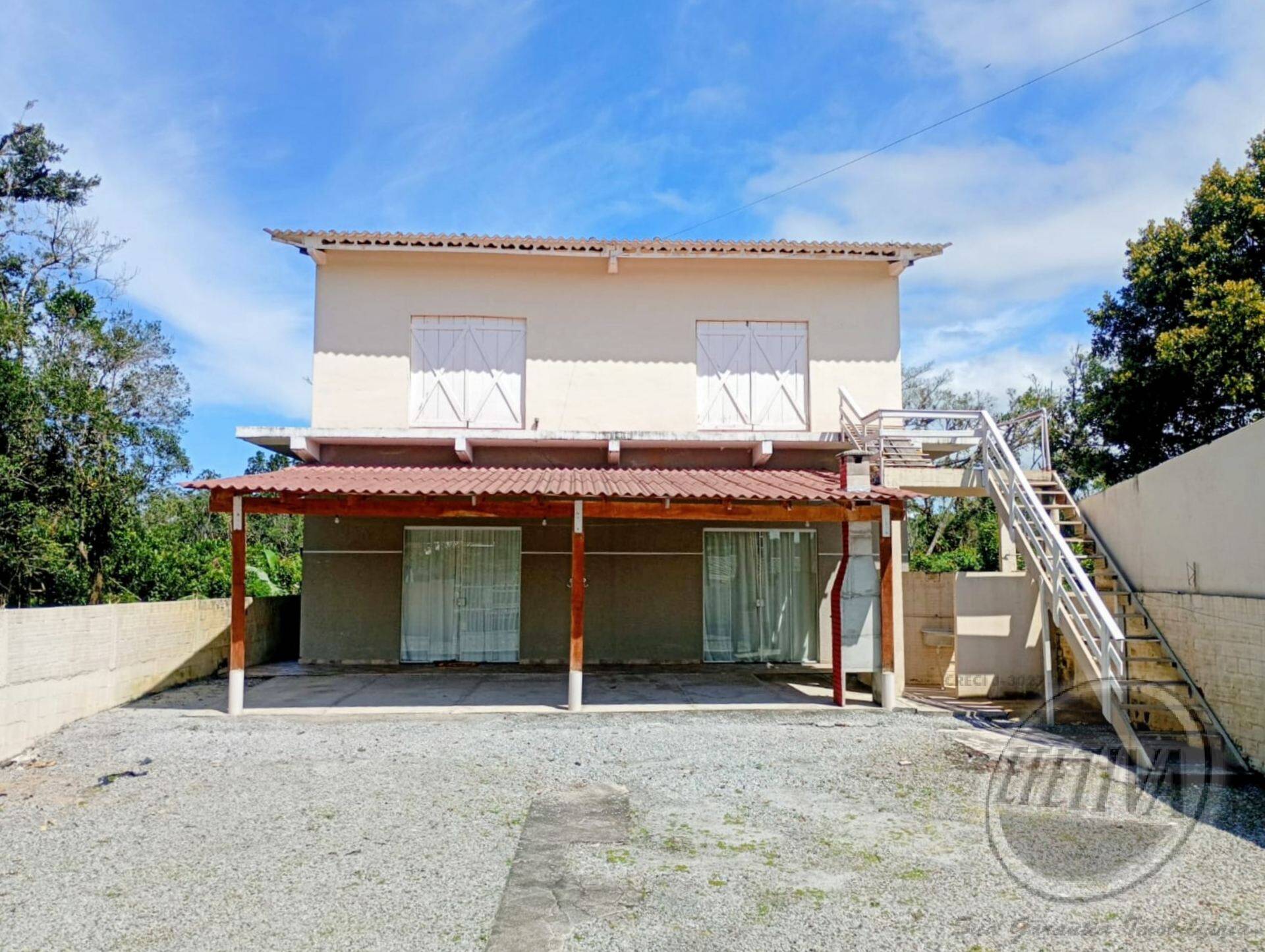 Residência de 220 m² à venda em Balneário Solymar, Matinhos